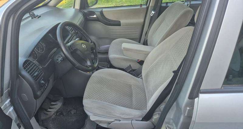 Opel Zafira cena 4100 przebieg: 295250, rok produkcji 2003 z Wrocław małe 67